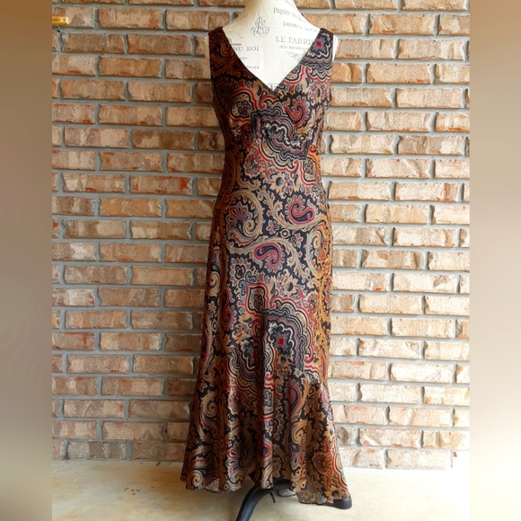 Lauren Ralph Lauren Dresses & Skirts - Lauren Ralph Lauren 100% Silk Sleeveless Maxi Length Dress.